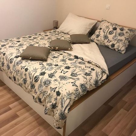 Apartman Mig Solin Extérieur photo