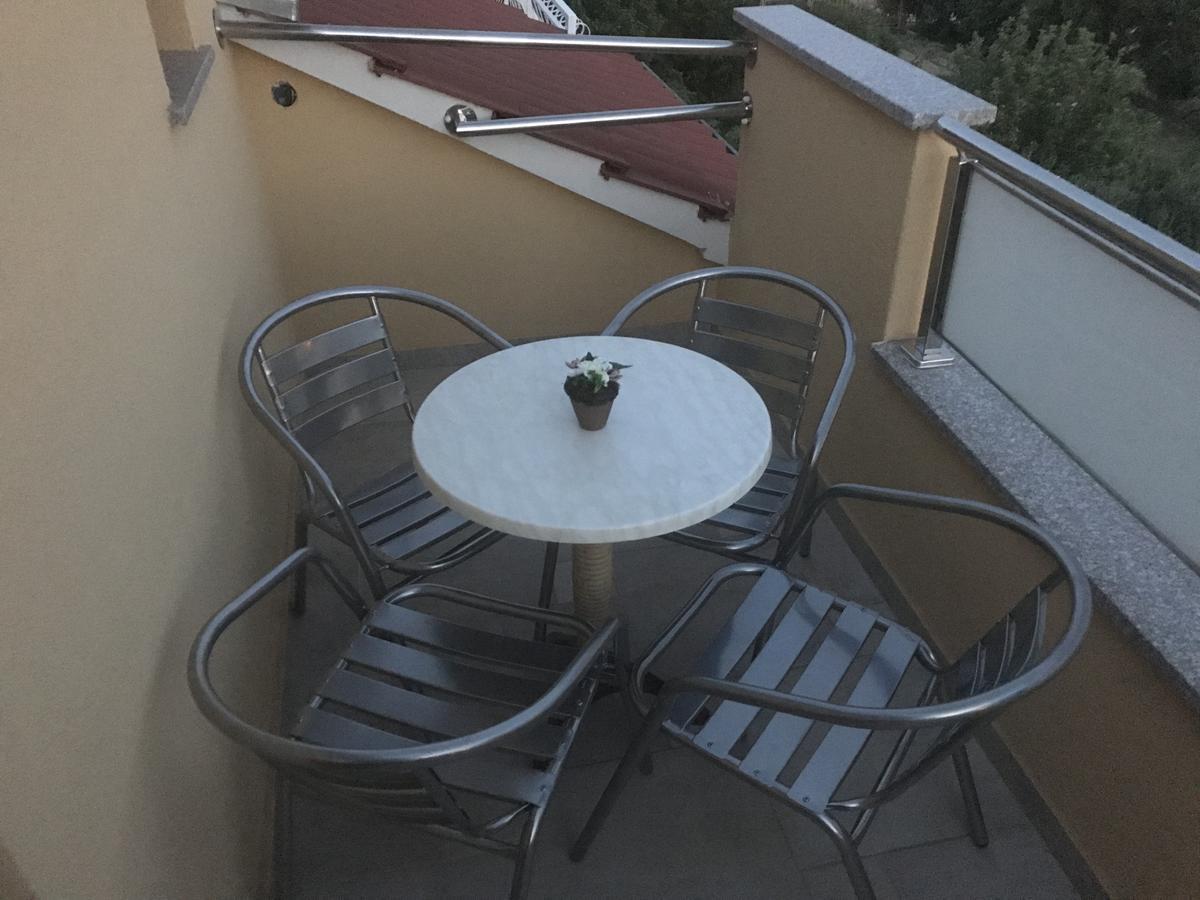 Apartman Mig Solin Extérieur photo